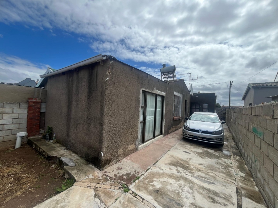 2 Bedroom Property for Sale in New Brighton Eastern Cape